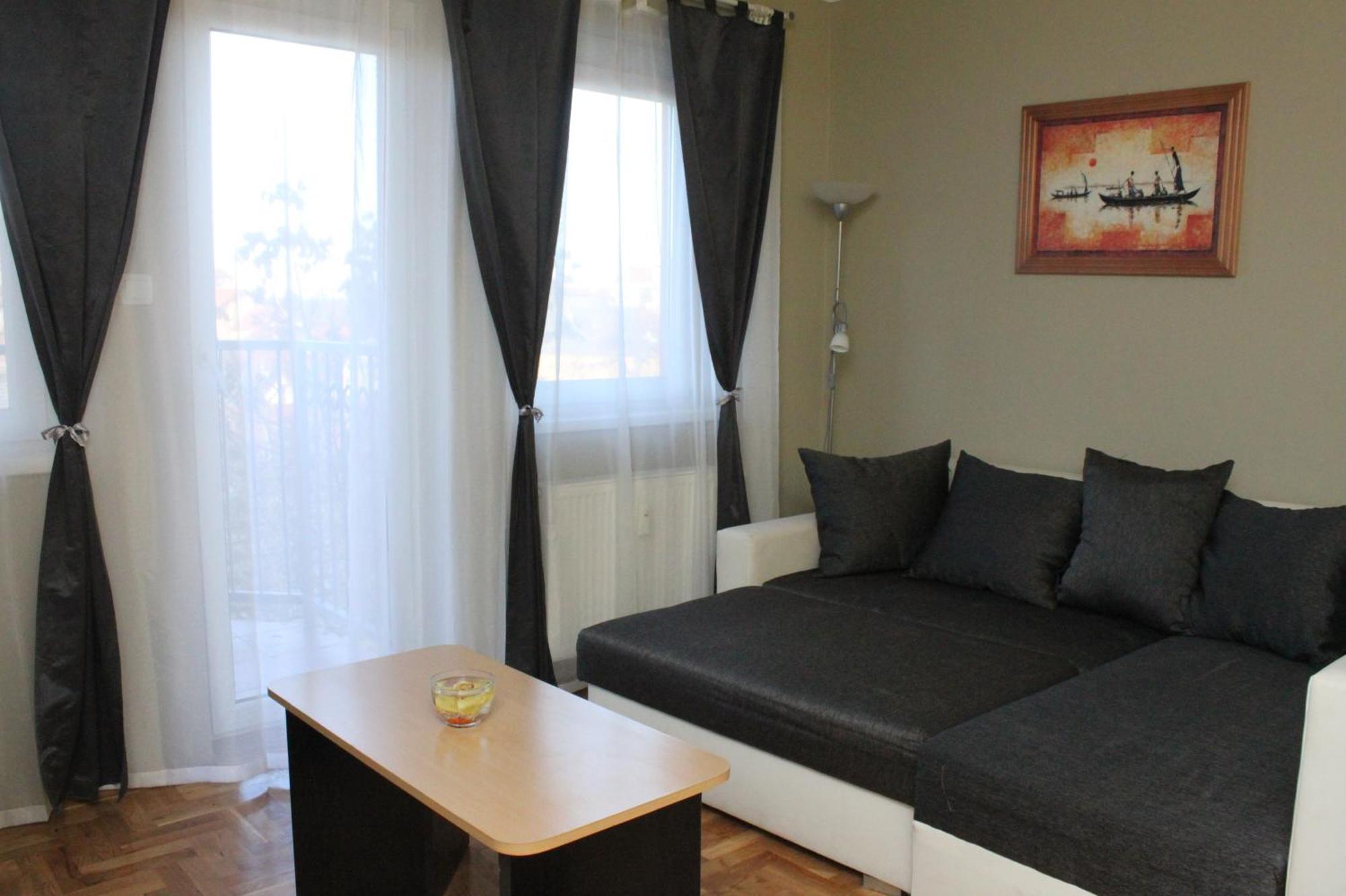 Sun Apartments Subotica Exterior foto